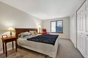 525 Grove St, Evanston, IL 60201 - Photo 17