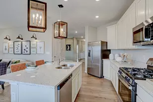 1638 Patterson Ave, North Aurora, IL 60542 - Photo 17