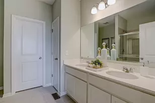 1638 Patterson Ave, North Aurora, IL 60542 - Photo 25