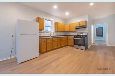 3311 N Kostner Avenue, Chicago, IL 60641 - Photo 7