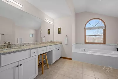 1404 Chelsea Lane, Naperville, IL 60565 - Photo 21