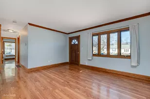 [Address not provided], Streamwood, IL 60107 - Photo 5