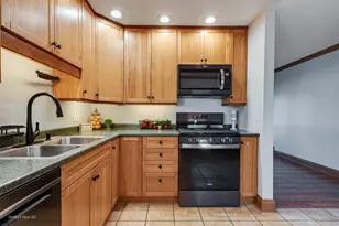 [Address not provided], Streamwood, IL 60107 - Photo 9