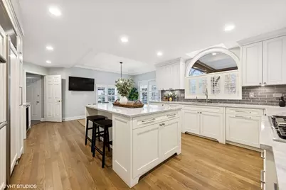 1604 Burr Ridge Club, Burr Ridge, IL 60527 - Photo 11