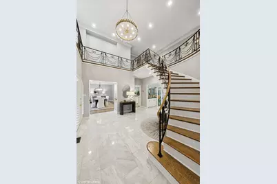 1604 Burr Ridge Club, Burr Ridge, IL 60527 - Photo 3