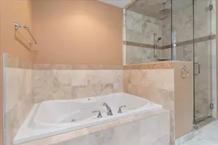 2444 W Diversey Ave, Chicago, IL 60647 - Photo 13