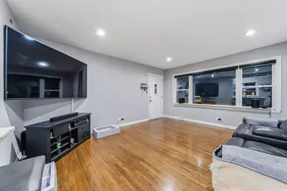 16047 Cambridge Court, Markham, IL 60428 - Photo 3