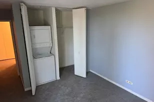 5950 Oakwood Dr, Lisle, IL 60532 - Photo 5