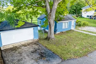 35107 N Rosewood Ave, Ingleside, IL 60041 - Photo 1