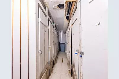 2205 W Highland Avenue #2N, Chicago, IL 60659 - Photo 11