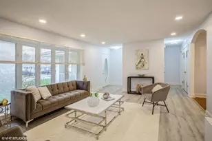 943 Maple Ln, Elk Grove Village, IL 60007 - Photo 3