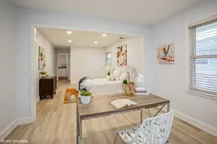 943 Maple Ln, Elk Grove Village, IL 60007 - Photo 15