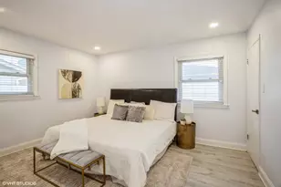 943 Maple Ln, Elk Grove Village, IL 60007 - Photo 11