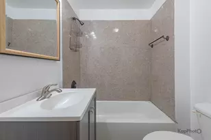 2041 W Jarvis Ave, Chicago, IL 60645 - Photo 11