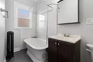 6116 N Winthrop Ave, Chicago, IL 60660 - Photo 11