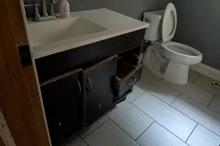 1718 W Lincoln Rd, McHenry, IL 60051 - Photo 13