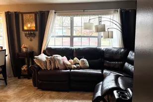 14241 S Marquette Ave, Burnham, IL 60633 - Photo 3