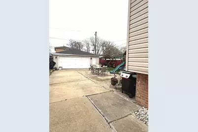 14241 S Marquette Avenue, Burnham, IL 60633 - Photo 27