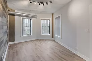 7645 N Sheridan Rd, Chicago, IL 60626 - Photo 3