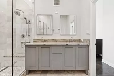 700 W Van Buren Street #PH2, Chicago, IL 60607 - Photo 25