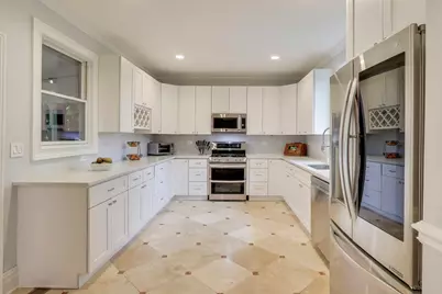 207 Shady Lane, Mundelein, IL 60060 - Photo 9