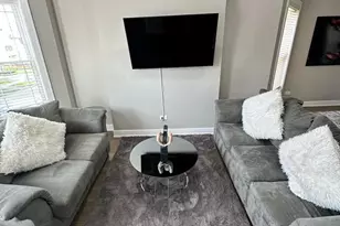 6807 S Calumet Ave, Chicago, IL 60637 - Photo 3