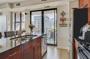 451 W Huron St, Chicago, IL 60654 - Photo 5