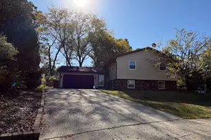 2041 Winchester Dr, Freeport, IL 61032 - Photo 33