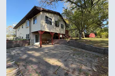 2041 Winchester Drive, Freeport, IL 61032 - Photo 5