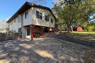 2041 Winchester Dr, Freeport, IL 61032 - Photo 5