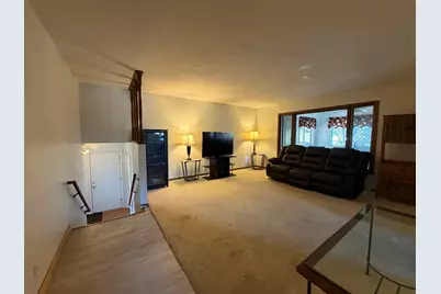 2041 Winchester Drive, Freeport, IL 61032 - Photo 17