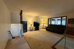 2041 Winchester Dr, Freeport, IL 61032 - Photo 17