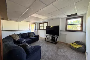 2041 Winchester Dr, Freeport, IL 61032 - Photo 21