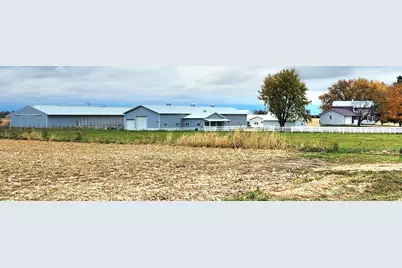 6079 Manchester Road, Poplar Grove, IL 61065 - Photo 1