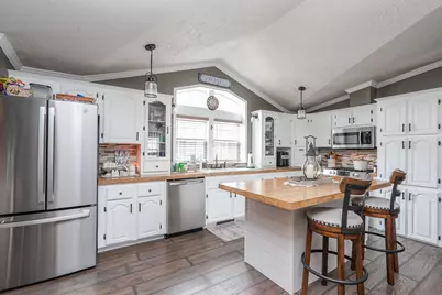 1063 Woodlawn Drive, Manteno, IL 60950 - Photo 13