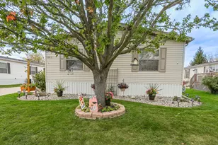 1063 Woodlawn Dr, Manteno, IL 60950 - Photo 3