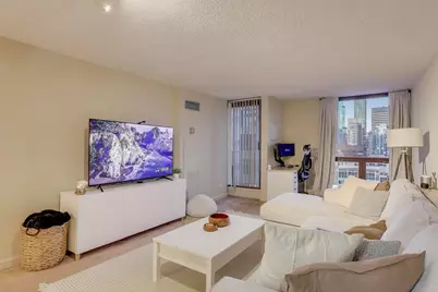 200 N Dearborn Street #3905, Chicago, IL 60601 - Photo 5