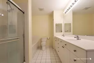 820 Weidner Rd, Buffalo Grove, IL 60089 - Photo 19