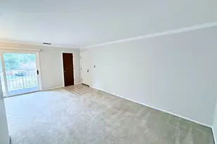 13050 S Marquette Ave, Chicago, IL 60633 - Photo 9