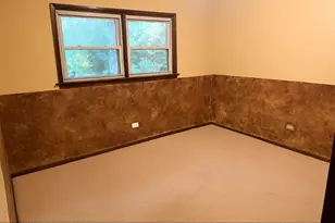 7817 Garden Ln, Justice, IL 60458 - Photo 5