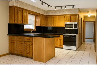 7817 Garden Lane, Justice, IL 60458 - Photo 3