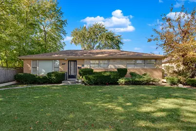 7330 N Kilbourn Avenue, Lincolnwood, IL 60712 - Photo 1