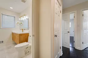 7330 N Kilbourn Ave, Lincolnwood, IL 60712 - Photo 11