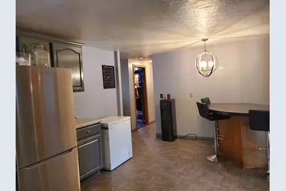 3212 Searles Avenue, Rockford, IL 61101 - Photo 5