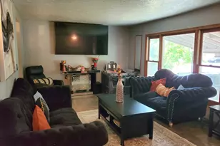 3212 Searles Ave, Rockford, IL 61101 - Photo 9