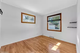 1210 Mohawk Dr, Elgin, IL 60120 - Photo 13