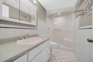 2078 N 17th Ave, Melrose Park, IL 60160 - Photo 21