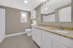 2078 N 17th Ave, Melrose Park, IL 60160 - Photo 7