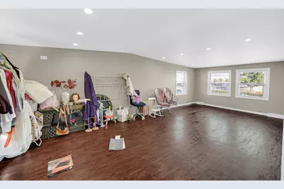 2078 N 17th Avenue, Melrose Park, IL 60160 - Photo 23