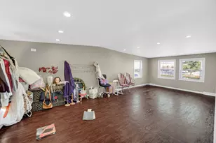 2078 N 17th Ave, Melrose Park, IL 60160 - Photo 23